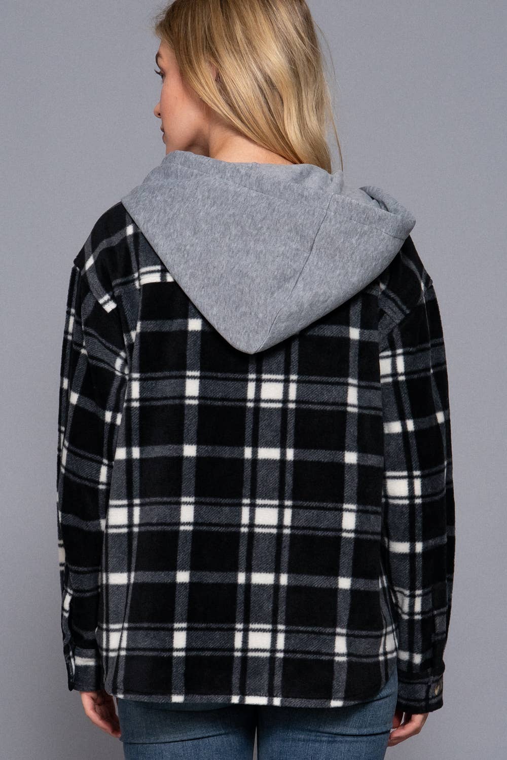 Langärmliges kariertes Button-Down mit Hoodie-Fleecejacke