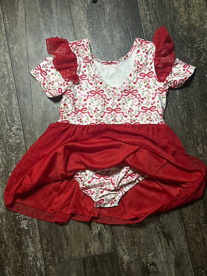 Leotard Red Bows 7/8: Perfect Blend of Style and Comfort