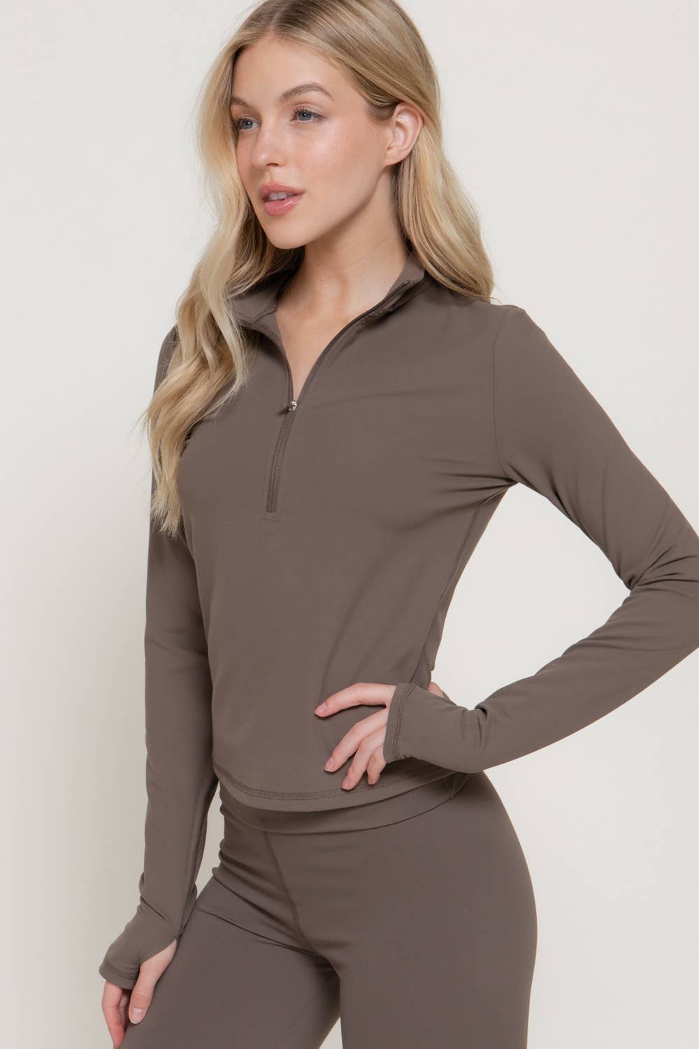 Long Sleeve Thumbhole Detail Zippered Mock Neck Workout Set