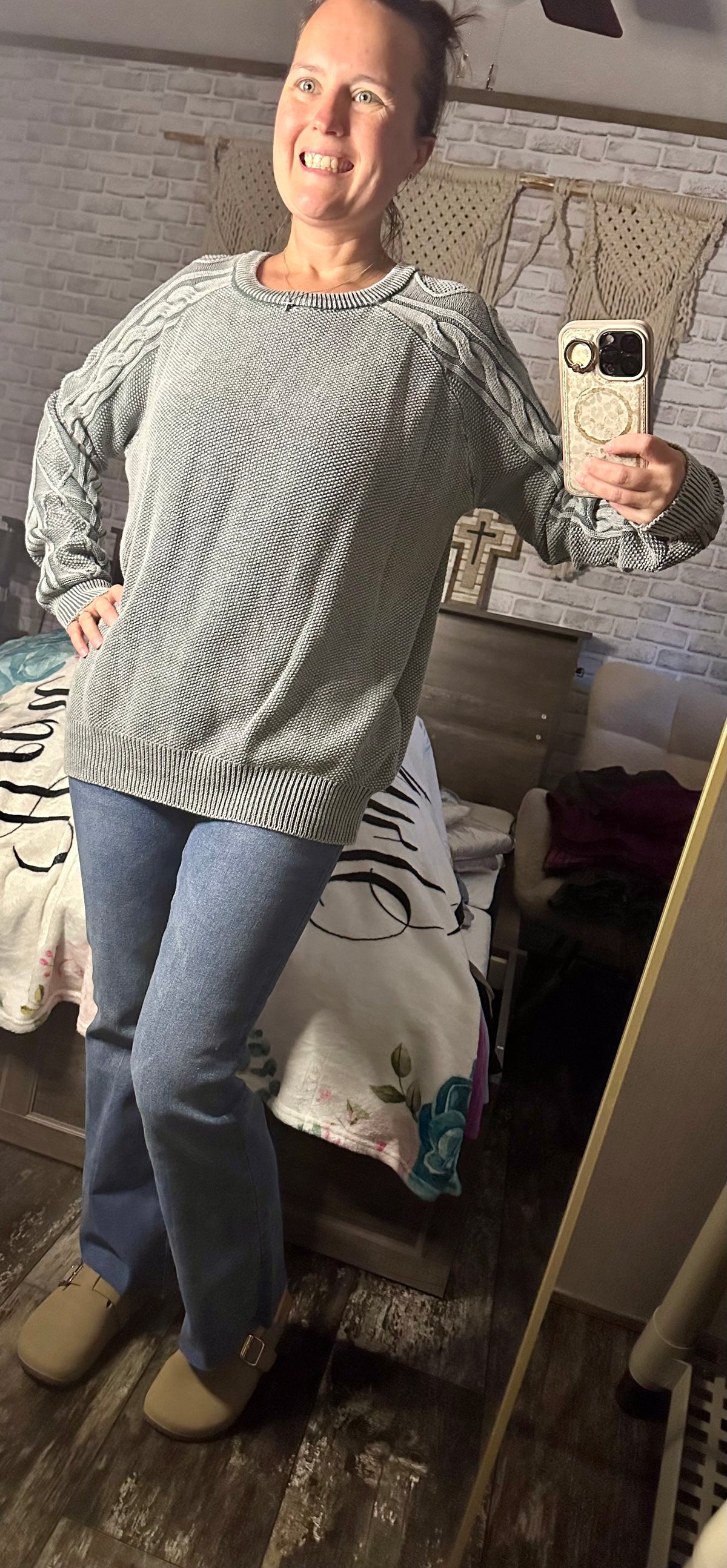 STONE WASHED CABLE-SLEEVE CREWNECK SWEATER