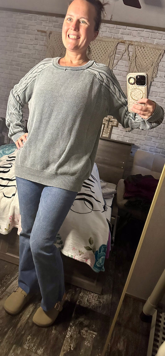 STONE WASHED CABLE-SLEEVE CREWNECK SWEATER